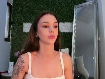 Hotfallingdevil  live sex cam