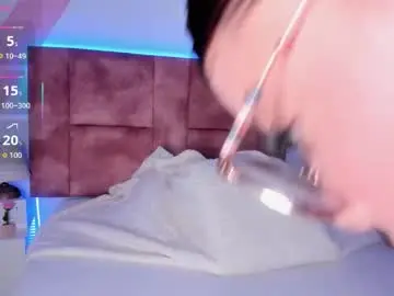 Isabella_whiite  live sex cam