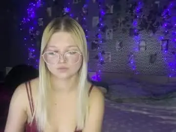Lunesssa  live sex cam