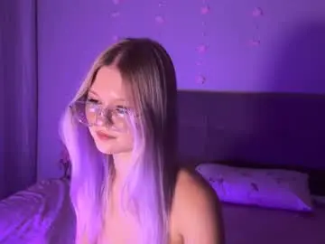 Lunesssa  live sex cam