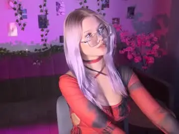 Lunesssa  live sex cam