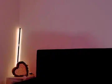 Niinarosee1  live sex cam