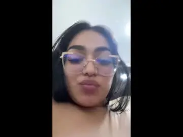 Officialvanessau  live sex cam
