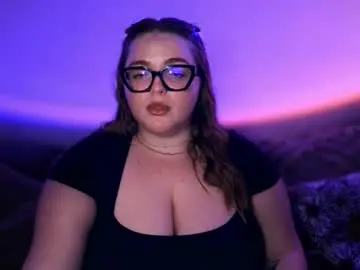 Pinkmercedes33  live sex cam