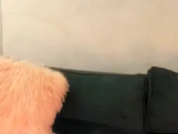 Queenv66  live sex cam