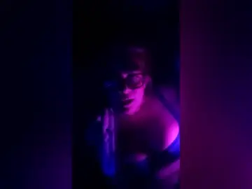 Redhd2die4  live sex cam