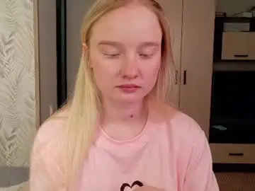 Shawty_miia  live sex cam