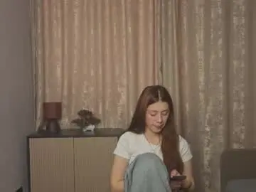 Sophieknutt  live sex cam