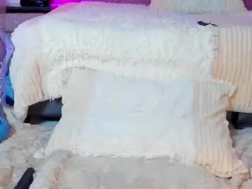 Stusha  live sex cam