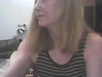Sweet4blonde67  live sex cam