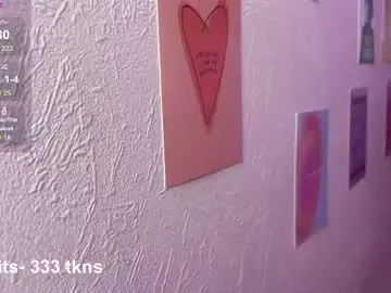 Tutti_cutieee  live sex cam