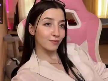 Tutti_cutieee  live sex cam