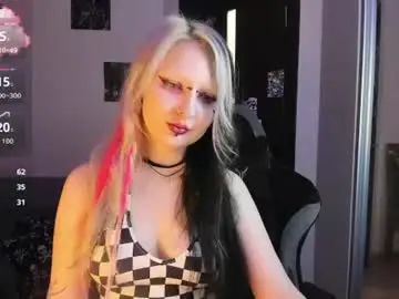 Adacorvus  live sex cam