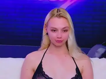 Alessiacroft  live sex cam