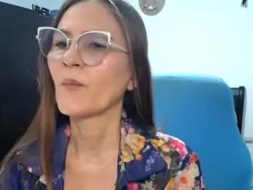 Bella_ghisell  live sex cam