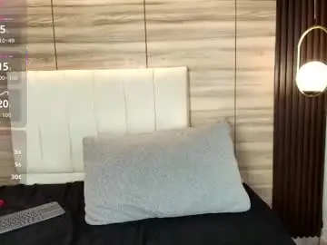 Diamond_black19  live sex cam