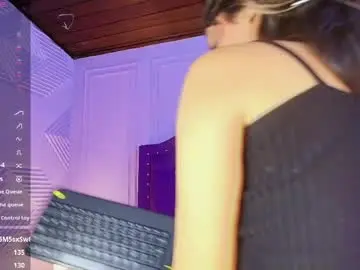 Diamond_black19  live sex cam