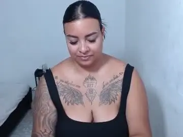 Isabella_hots  live sex cam