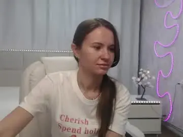 Kiaracriegs  live sex cam