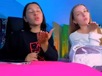 Kimclarks  live sex cam