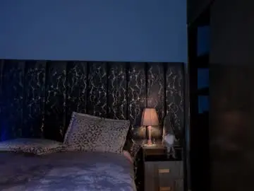 Lea_velle  live sex cam