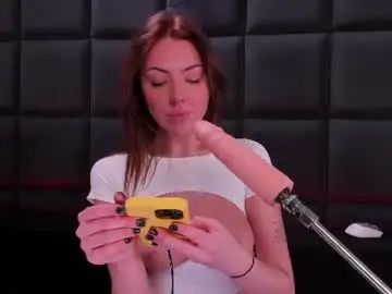 Natehalll  live sex cam