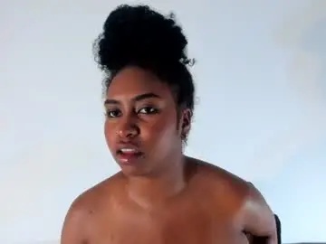 Tayra_castle  live sex cam