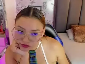 Abby_zoee  live sex cam