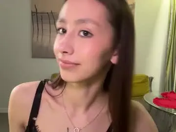 Adelaidethilges  live sex cam