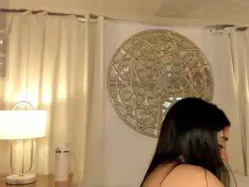 Bellinda_21  live sex cam