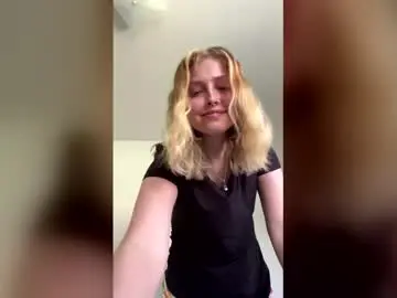 Breezyxlove  live sex cam