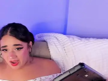 Charlottebloom12  live sex cam