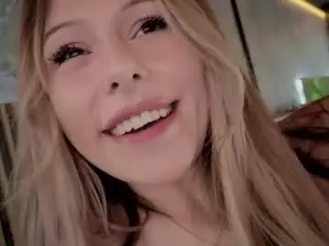 Fox_eyesavage  live sex cam