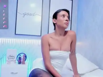 Isa_little4u  live sex cam