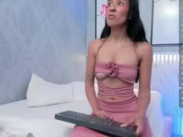 Isa_little4u  live sex cam