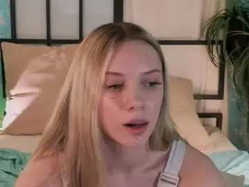 Katt_yy  live sex cam