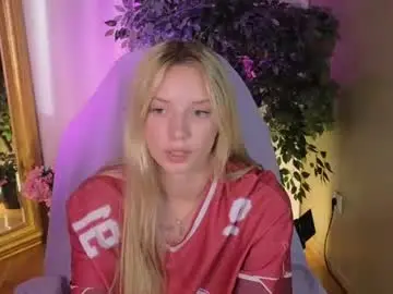 Katt_yy  live sex cam