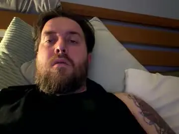 Kdandan85  live sex cam