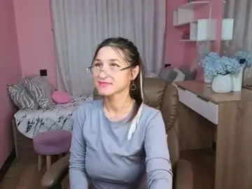 Kitty_moonesty  live sex cam
