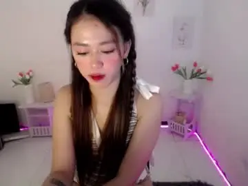 Lyka1215  live sex cam