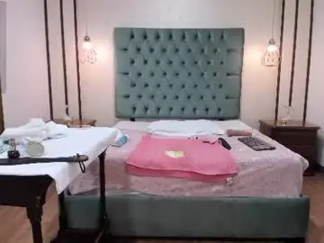 Madissonlow  live sex cam