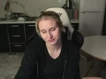 Mertyxxx  live sex cam