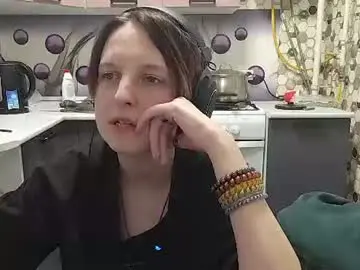 Sharleenyodis  live sex cam