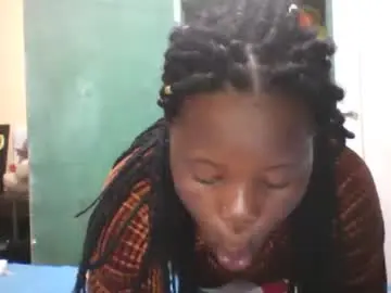 Slim_petite_ebony  live sex cam