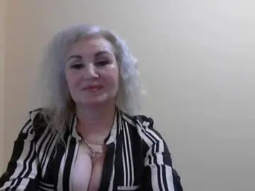Svetuliya  live sex cam