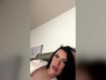 Winteraysia  live sex cam