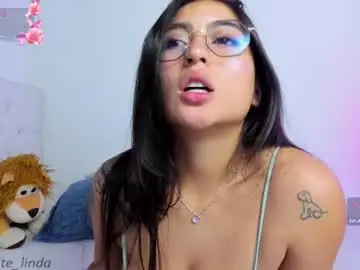 Blue_petite  live sex cam
