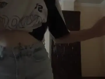 Britanysuther  live sex cam