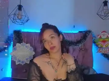 Katiie_m  live sex cam