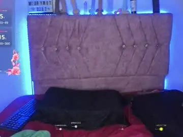 Katiie_m  live sex cam